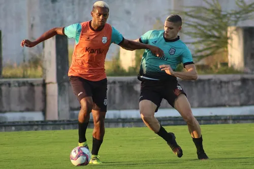 
				
					Liniker e Daniel Passira devem estrear pelo Treze pela pré-Copa do Nordeste, contra o Floresta
				
				