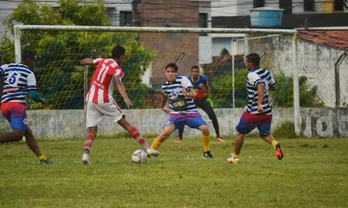 
                                        
                                            Auto Esporte aplica nova goleada no segundo teste de pré-temporada
                                        
                                        