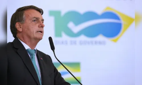 
				
					'Sem problemas para resolver no Brasil', Governo cria batalha jurídica por Noronha
				
				