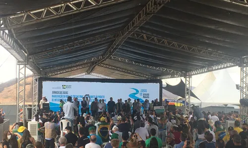 
                                        
                                            Palanque e público reduzidos: bancada da Paraíba ‘abandona’ evento de Bolsonaro no Sertão
                                        
                                        