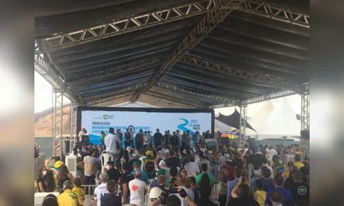 
				
					Palanque e público reduzidos: bancada da Paraíba ‘abandona’ evento de Bolsonaro no Sertão
				
				