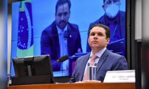 
				
					Sem liberação de verbas, Hugo Motta cobra a Bolsonaro demissão de ministra Flávia Arruda
				
				