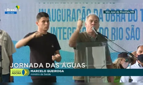 
				
					Queiroga "incorpora" postura de pré-candidato em inauguração no Sertão da Paraíba
				
				