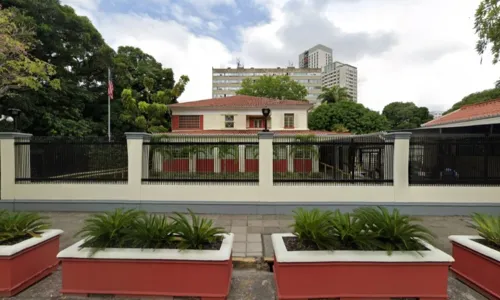 
                                        
                                            Consulado dos Estados Unidos volta a emitir vistos em Recife a partir de novembro
                                        
                                        
