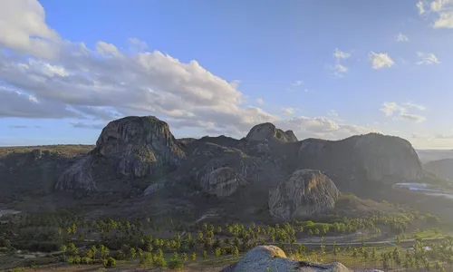 
                                        
                                            Pedra da Boca é reconhecida como local chave para patrimônio geológico mundial
                                        
                                        