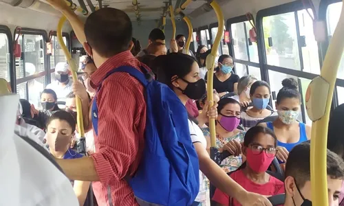 
                                        
                                            Linhas de ônibus de João Pessoa seguem reduzidas, e passageiros reclamam
                                        
                                        