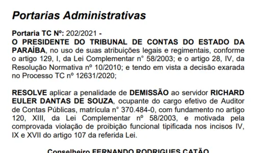
				
					Operação Calvário: auditor do TCE acusado de receber propina é demitido
				
				