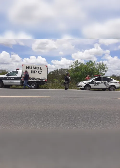 
                                        
                                            Menino de 5 anos morre afogado em piscina em Pedras de Fogo
                                        
                                        