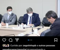 Distantes há meses, aliados de João Azevêdo e Veneziano questionam sobre quem soltou a mão primeiro