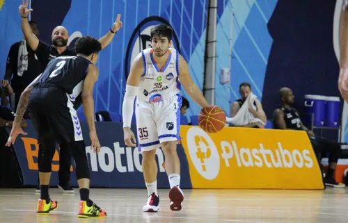 
				
					Unifacisa enfrenta o Pinheiros em sua terceira partida no NBB
				
				