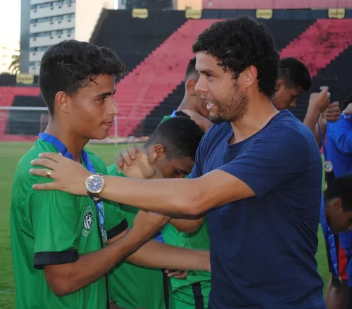 
				
					VF4 perde para o Sport e fica com vice-campeonato da Copa Carpina, na categoria sub-17
				
				