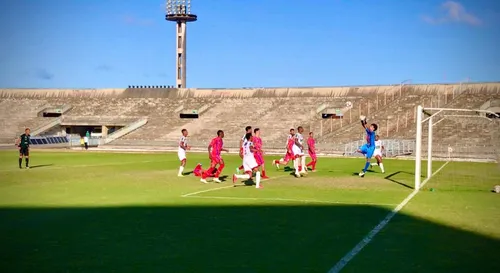 
				
					Cláudio Leite é demitido do Internacional-PB, após tropeço contra o Femar, na 2ª Divisão
				
				