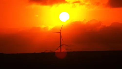 
				
					Com corredor de vento e ilha de calor, Paraíba avança na produção de energias renováveis
				
				