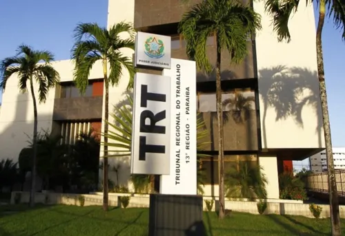 
				
					TRT da Paraíba recupera mais de R$ 6 milhões de contas judiciais em três meses
				
				