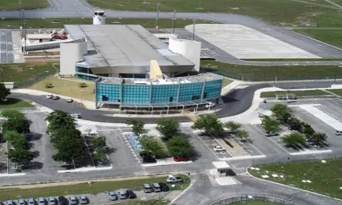 
                                        
                                            Aeroportos de João Pessoa e Campina Grande serão reformados
                                        
                                        