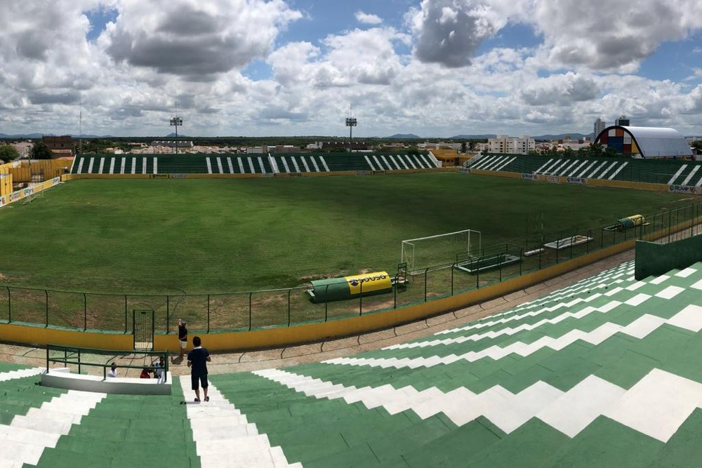 
                                        
                                            Sousa x Treze: assista, ao vivo, ao duelo entre Dino e Galo pela repescagem do Paraibano
                                        
                                        