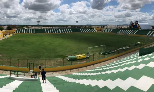 
                                        
                                            Sousa recebe o Campinense no jogo de ida da semifinal do Campeonato Paraibano
                                        
                                        