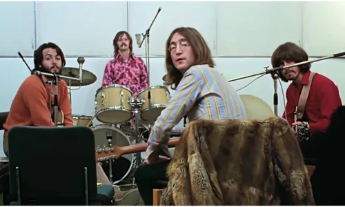 
                                        
                                            A Disney mentiu. The Beatles: Get Back confirma Let It Be, o filme de meio século atrás
                                        
                                        