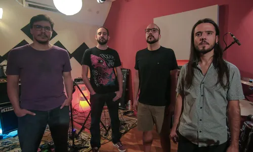 
                                        
                                            Banda paraibana Hazamat celebra 10 anos de carreira com show online
                                        
                                        