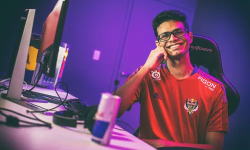 
                                        
                                            LoL: João Gomes chega à final, mas fica com vice-campeonato do Red Bull Solo Q, em São Paulo
                                        
                                        