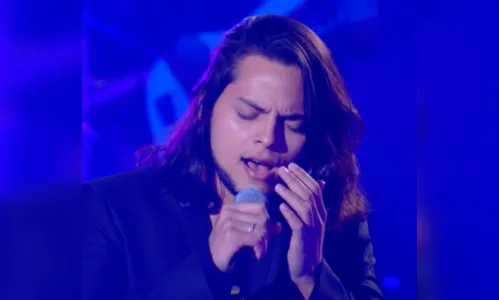 
				
					The Voice: paraibano Raphael Marrone se classifica; Yasmin Maria é eliminada do programa
				
				