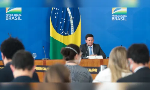 
				
					Papo Político: especialistas falam sobre as incertezas do novo Bolsa Família no podcast da CBN
				
				