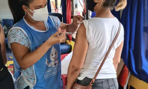 
                                        
                                            Ônibus da vacina: saiba como funciona o novo ponto de aplicação de 2ª dose em João Pessoa
                                        
                                        