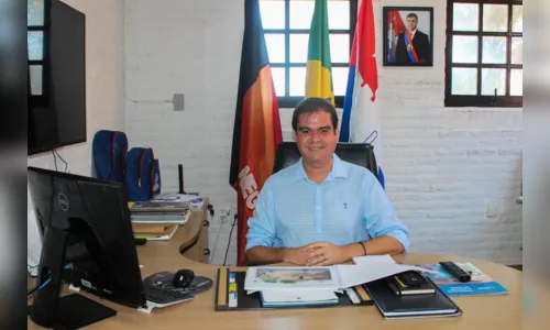 
				
					Mersinho Lucena assume interinamente comando de Cabedelo
				
				