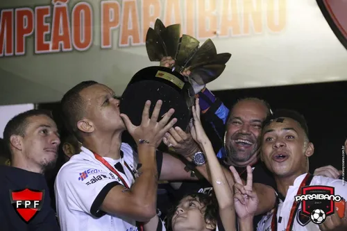 
				
					10 anos de Warley na Paraíba: redenção no Botafogo-PB, chuteiras penduradas e novos projetos para a carreira
				
				