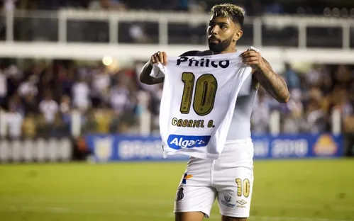 
				
					Hulk imparável: goleador do Brasileirão e da Copa do Brasil, atacante faz história em 2021
				
				