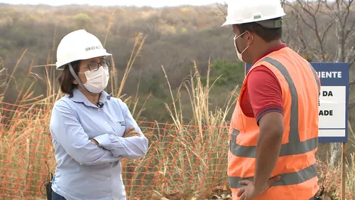 
				
					Pesquisadores relatam impactos socioambientais das grandes usinas solares e parques eólicos na Paraíba
				
				