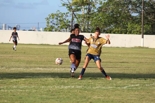 
				
					Botafogo-PB e VF4 decidem título do Paraibano de Futebol Feminino neste domingo
				
				