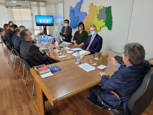 
				
					João Azevêdo e Romero Rodrigues cumprem agenda em Brasília. Será coincidência?
				
				