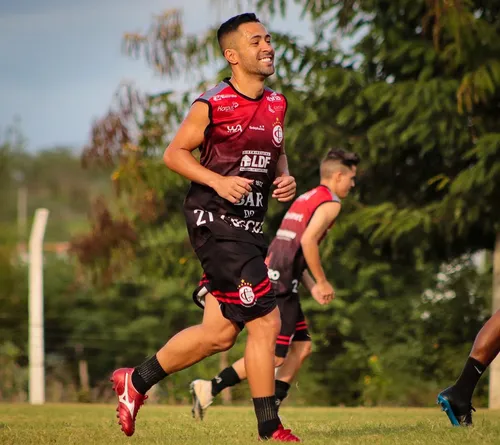 
				
					Jeferson Lima espera boa estreia do Campinense na Série C e quer se firmar no time titular
				
				