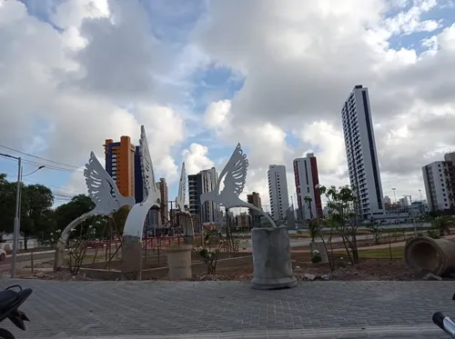 
				
					Após 5 anos, obra 'Aves de Arribação' volta às ruas de João Pessoa
				
				