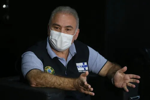 
				
					Queiroga afirma que país não atingiu pico da variante Ômicron
				
				