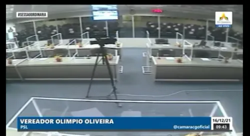 
				
					Com plenário quase vazio, vereador dá 'bom dia' às cadeiras da Câmara de Campina Grande. Veja vídeo
				
				