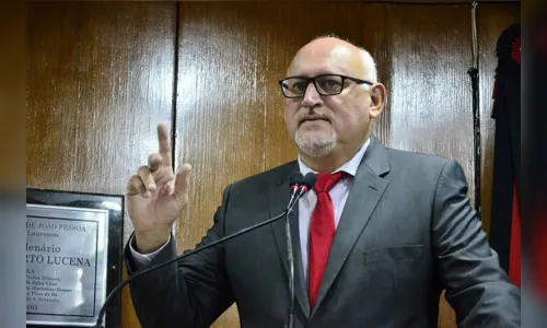 
				
					Vereador de João Pessoa critica colegas que "barraram" audiência para debater reajuste de passagem de ônibus
				
				