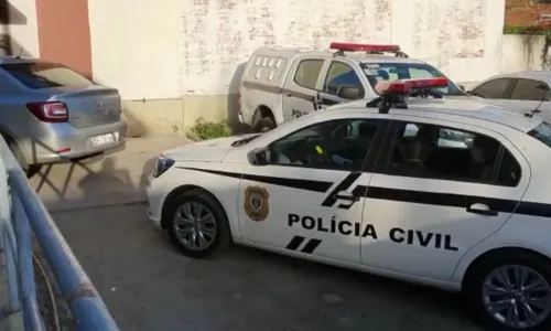 
				
					Operação prende delegado e mira advogados em 'esquema' no pagamento de fianças na Paraíba
				
				