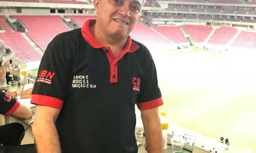 
                                        
                                            Décio Freire, narrador esportivo, morre aos 57 anos, em João Pessoa
                                        
                                        