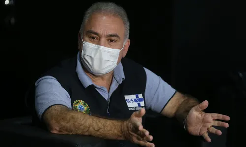 
                                        
                                            Queiroga afirma que país não atingiu pico da variante Ômicron
                                        
                                        