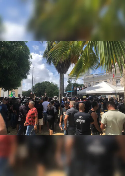 
                                        
                                            Policiais Militares da Paraíba protestam contra 'Lei de Proteção aos militares' e governo emite nota
                                        
                                        