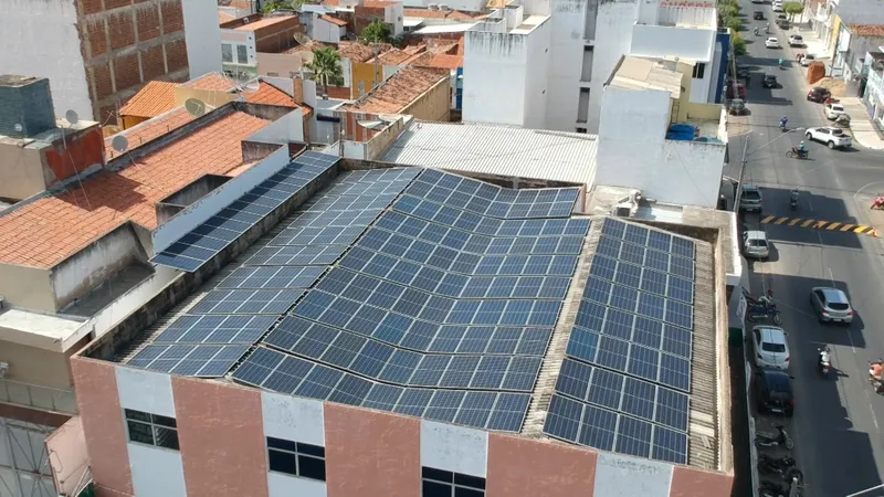 Painéis solares se multiplicam na Paraíba, mas preço e ‘desconfiança’ barram crescimento