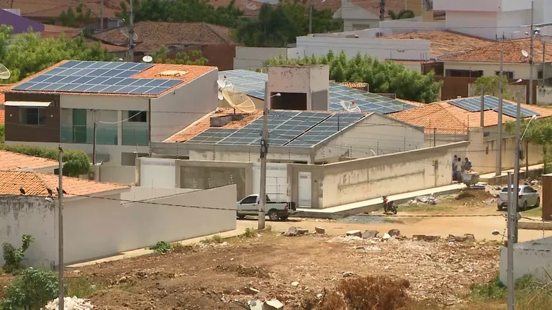 Painéis solares se multiplicam na Paraíba, mas preço e ‘desconfiança’ barram crescimento