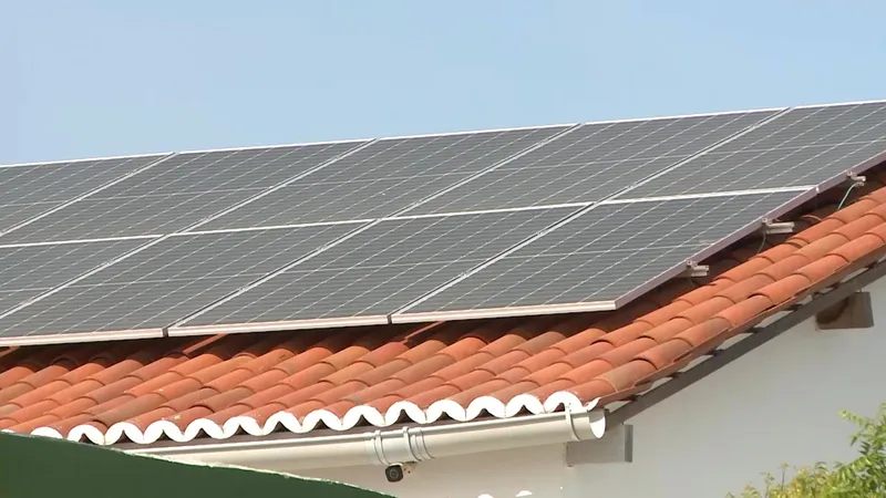 Painéis solares se multiplicam na Paraíba, mas preço e ‘desconfiança’ barram crescimento