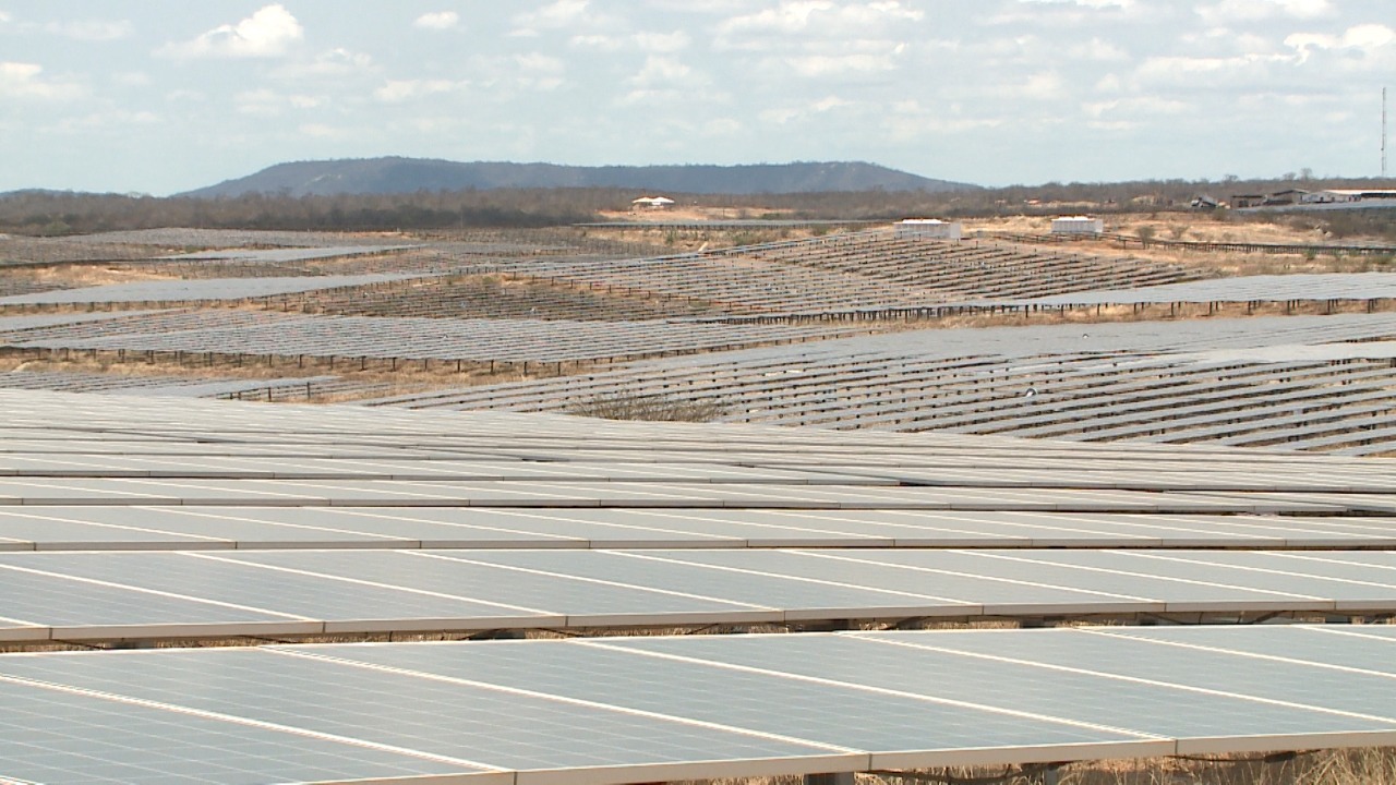 De algoz a parceiro: sol do Sertão paraibano atrai investimentos, gera empregos e estimula capacitação