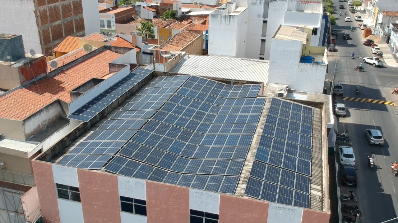 Painéis solares se multiplicam na Paraíba, mas preço e ‘desconfiança’ barram crescimento