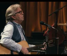 Eric Clapton está com Covid, após ser contra isolamento social e vacina