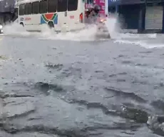 Fortes chuvas provocam pontos de alagamentos em João Pessoa