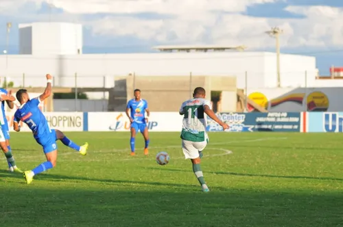 
				
					Atlético de Cajazeiras e Nacional de Patos se enfrentam em amistoso preparatório para o Campeonato Paraibano
				
				